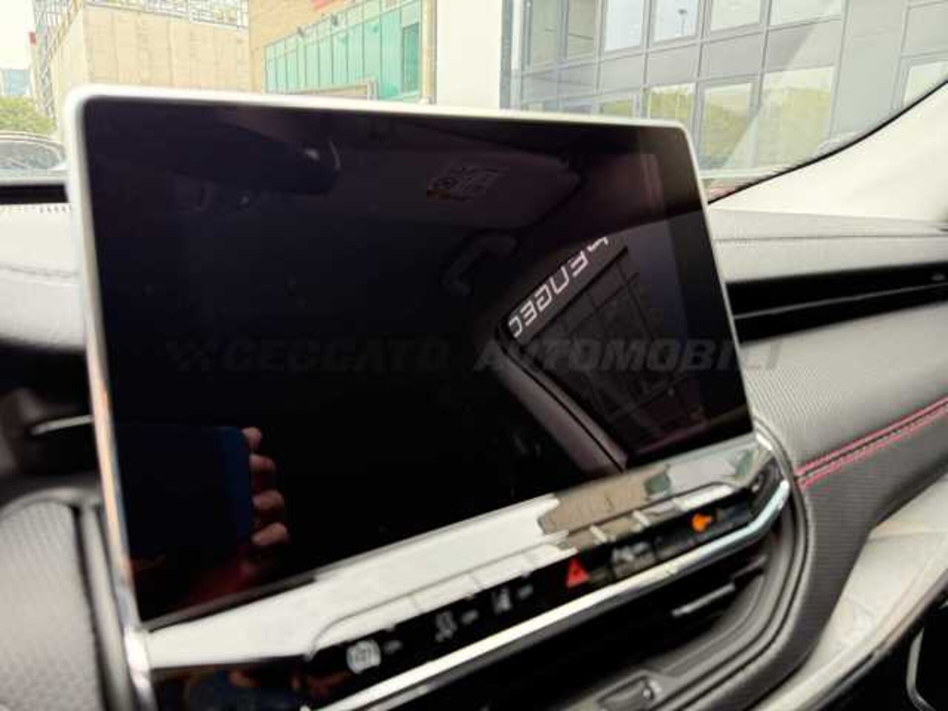 Jeep Compass 1.3l - white