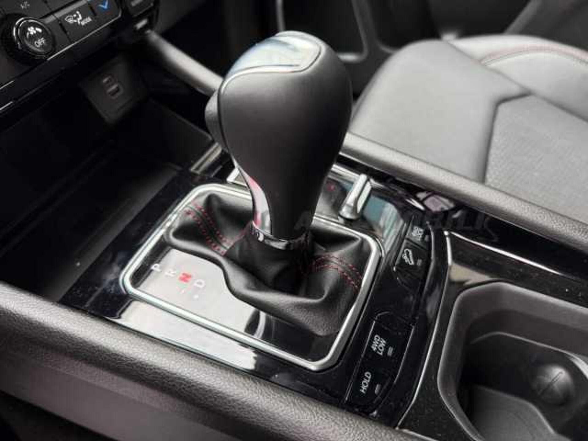 Jeep Compass 1.3l - white