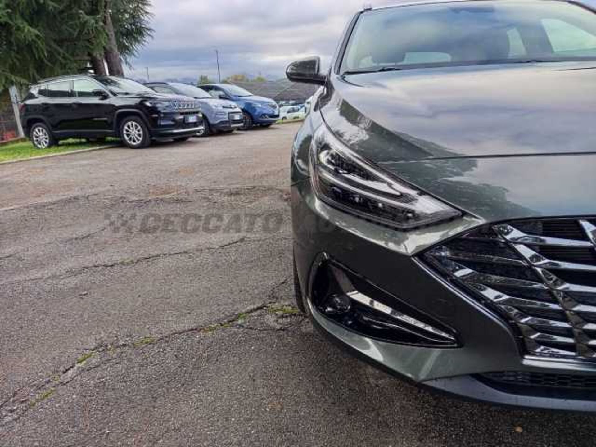 Hyundai i30 1.0l - grey