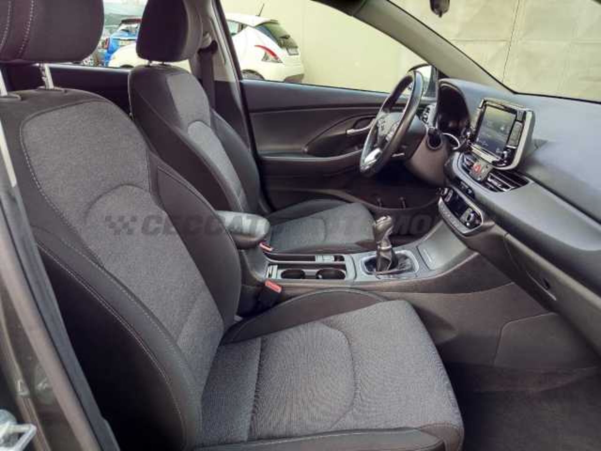 Hyundai i30 1.0l - grey