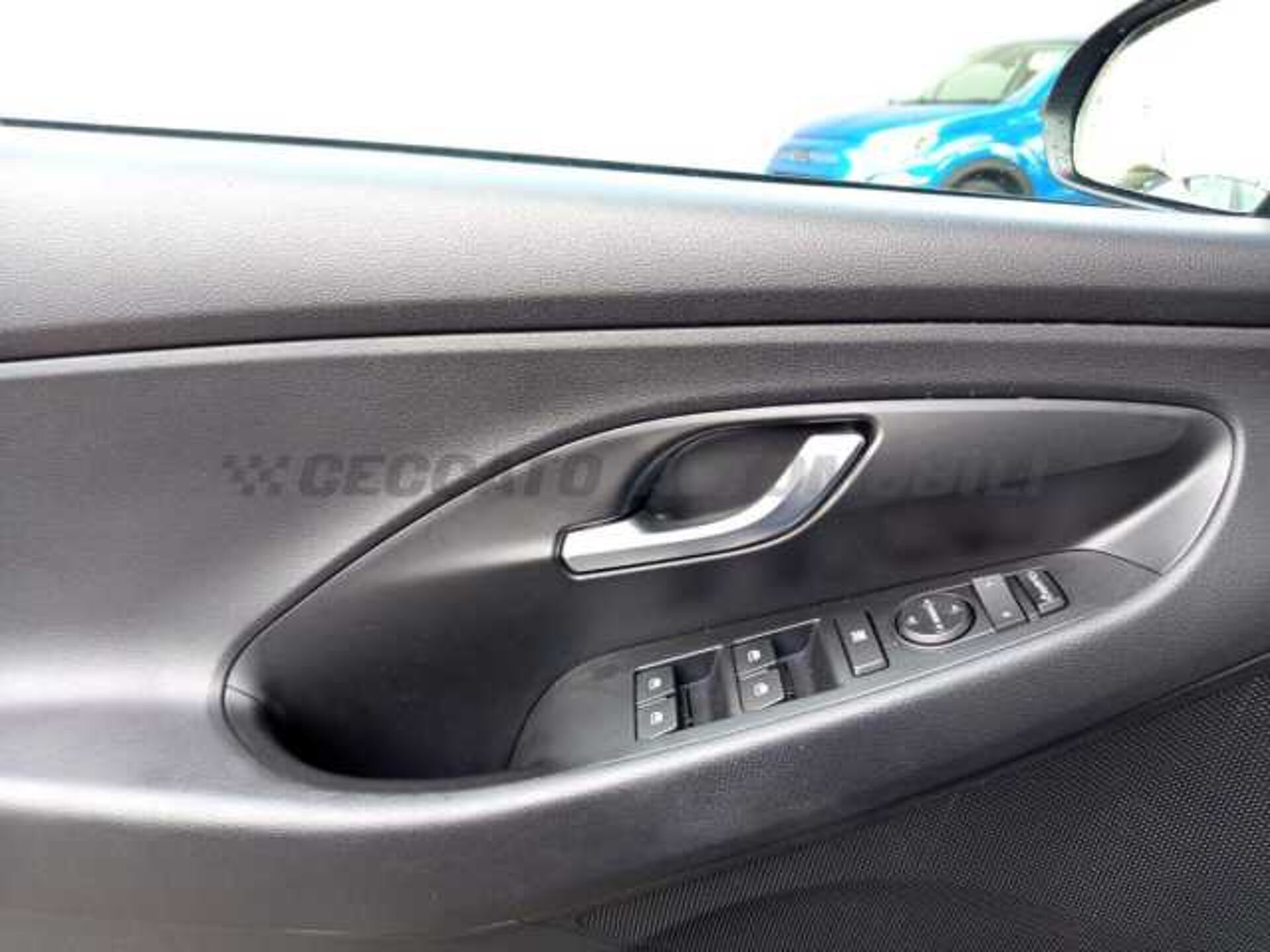 Hyundai i30 1.0l - grey