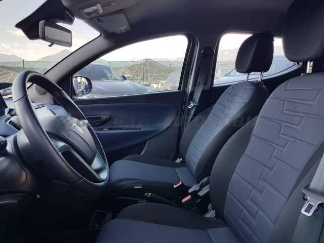 Lancia Ypsilon 1.0l - grey
