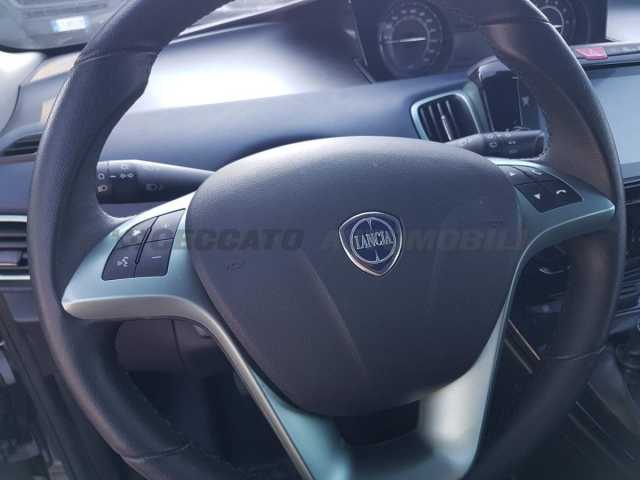 Lancia Ypsilon 1.0l - grey