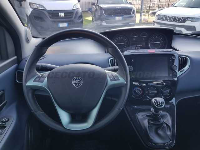 Lancia Ypsilon 1.0l - grey