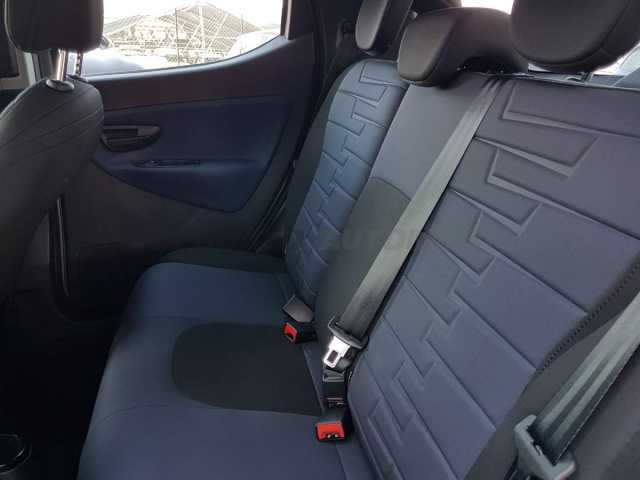 Lancia Ypsilon 1.0l - grey