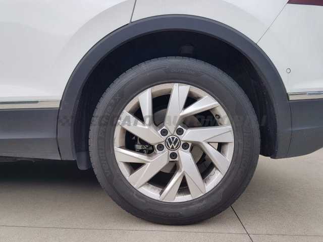 Volkswagen 1.5l - white