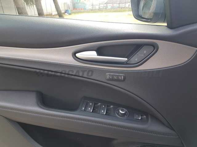 Alfa Romeo Stelvio 2.1l - white