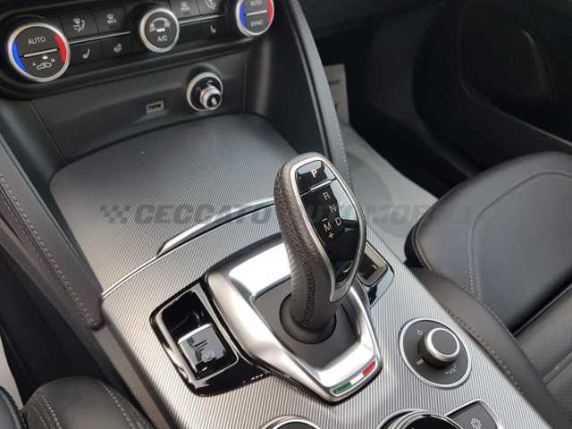 Alfa Romeo Stelvio 2.1l - white