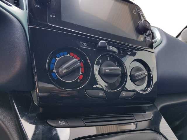 Lancia Ypsilon 1.0l - black