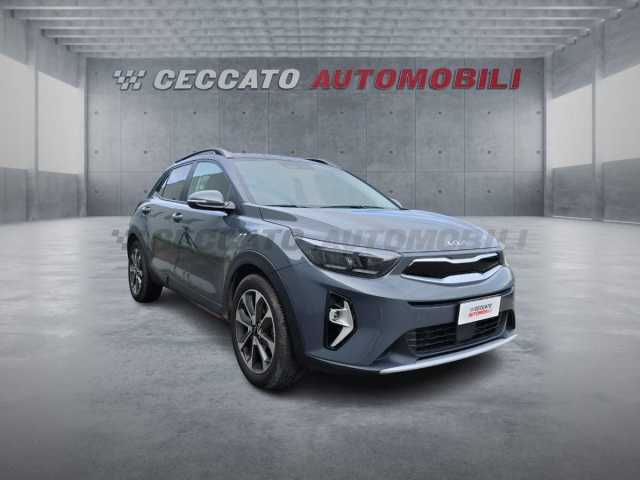 Kia Stonic 1.0l - grey