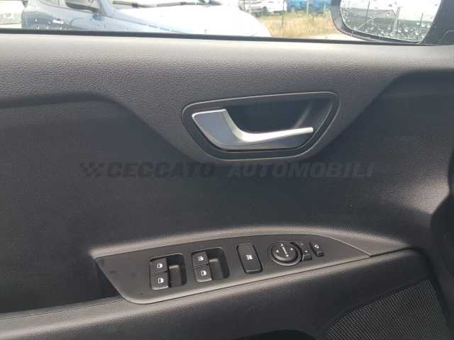 Kia Stonic 1.0l - grey