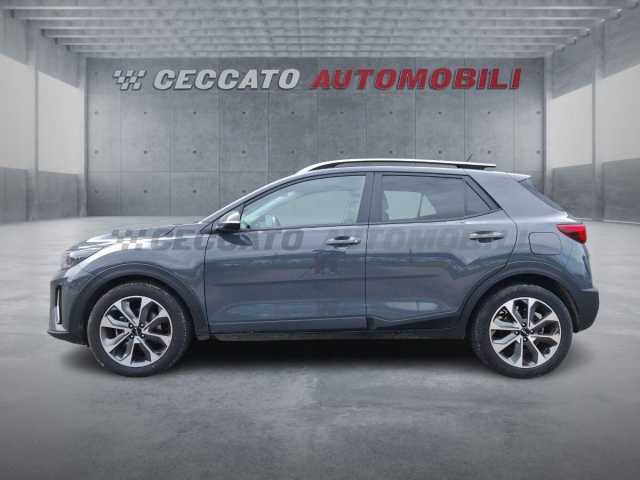 Kia Stonic 1.0l - grey