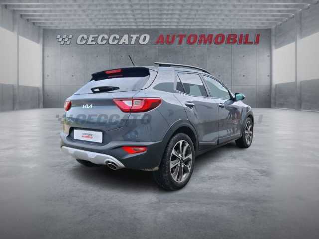 Kia Stonic 1.0l - grey