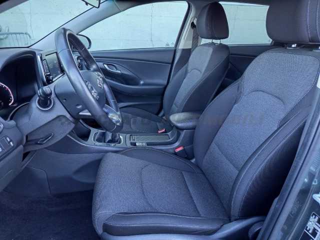 Hyundai i30 1.0l - grey