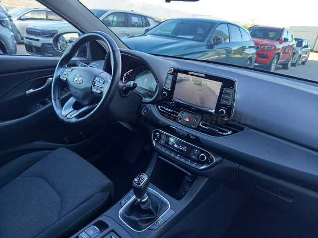 Hyundai i30 1.0l - grey