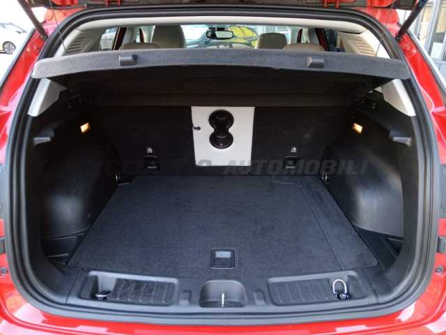 Jeep Compass 1.3l - red