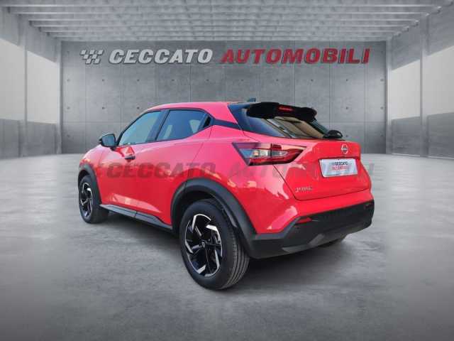 Nissan Nuovo Juke 1.0l - red