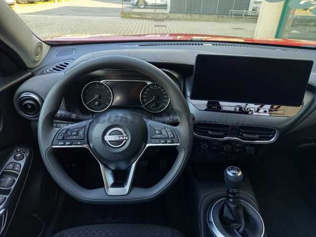 Nissan Nuovo Juke 1.0l - red