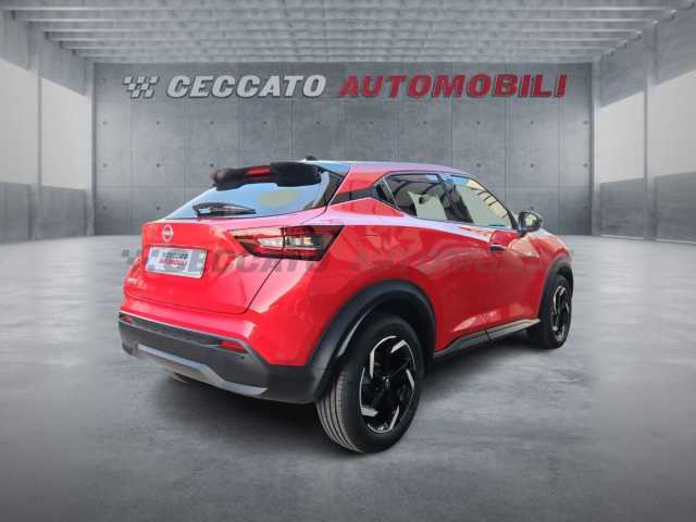 Nissan Nuovo Juke 1.0l - red