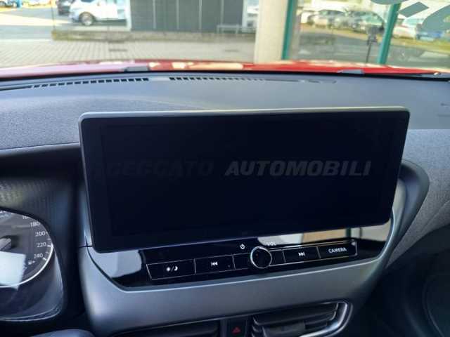 Nissan Nuovo Juke 1.0l - red