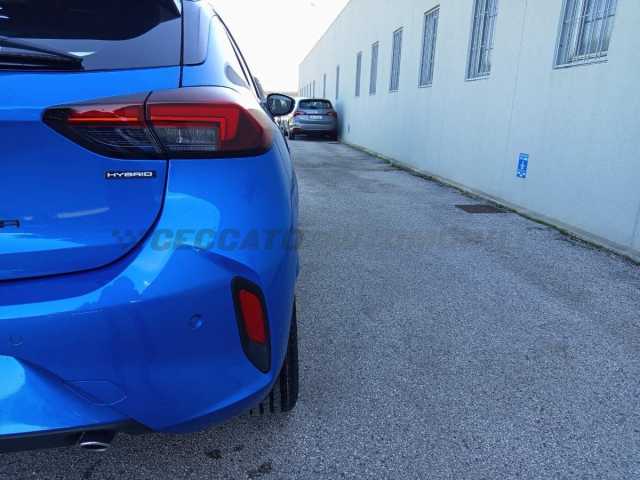 Opel Corsa 1.2l - blue