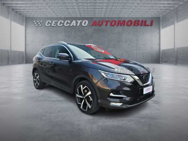 Nissan Qashqai 1.5l - black