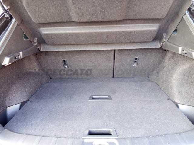 Nissan Qashqai 1.5l - black