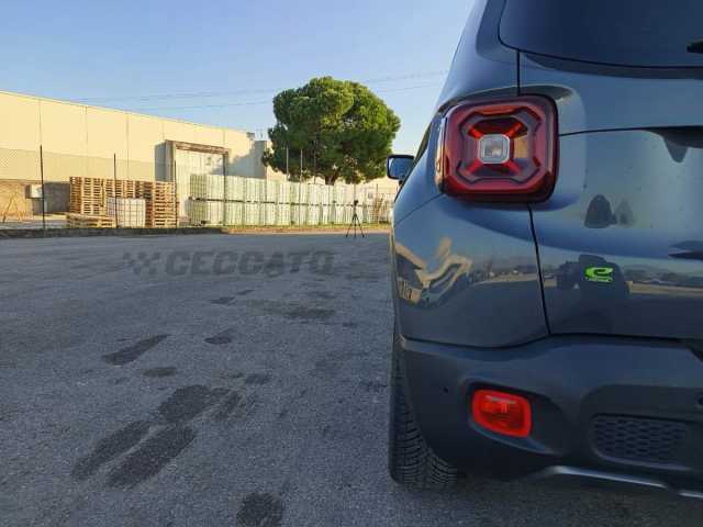 Jeep Renegade 1.5l - grey