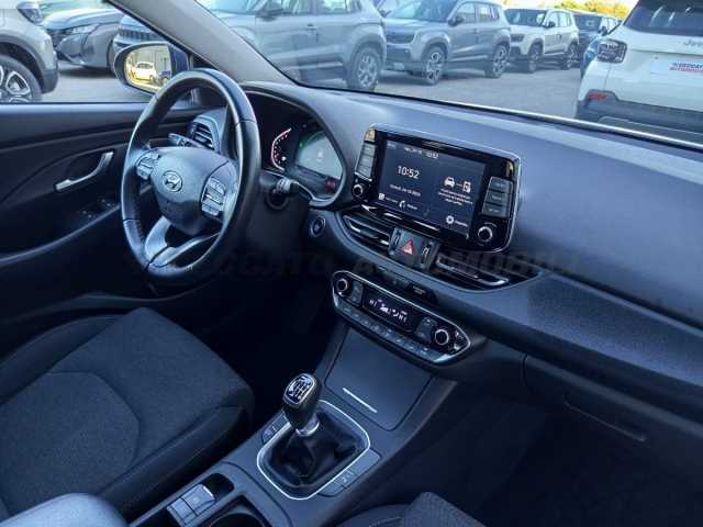 Hyundai i30 1.0l - blue