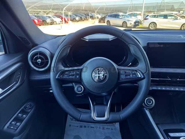 Alfa Romeo Tonale 1.5l - grey