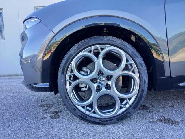 Alfa Romeo Tonale 1.5l - grey