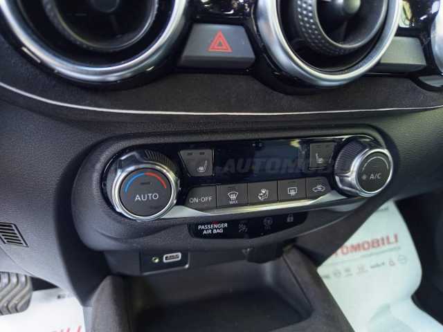 Nissan Juke 1.0l - red