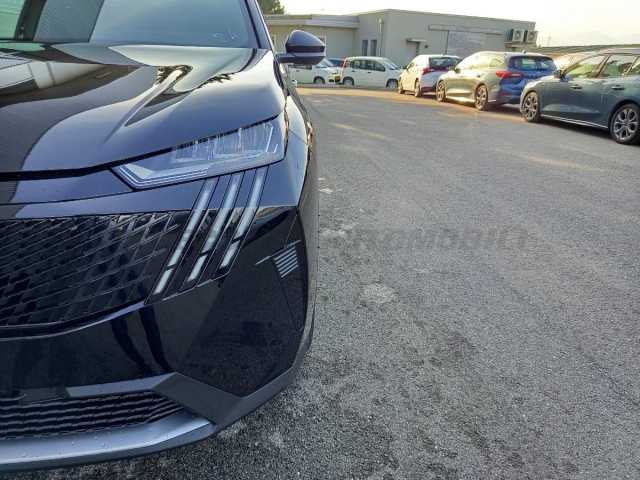 Peugeot 3008 1.2l - black