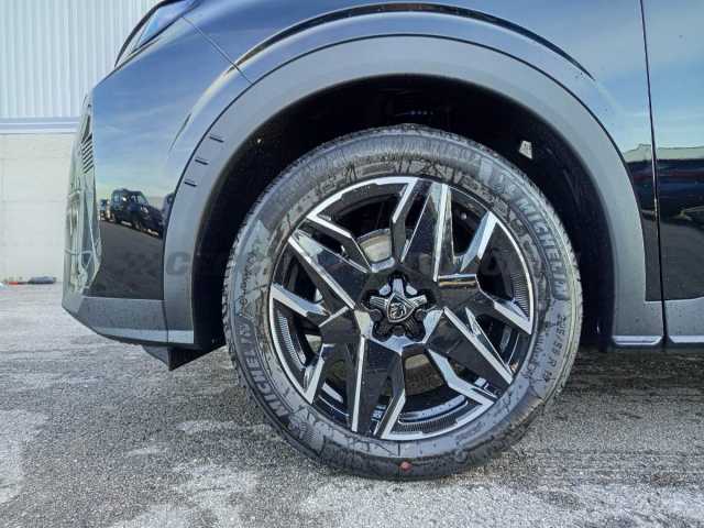 Peugeot 3008 1.2l - black