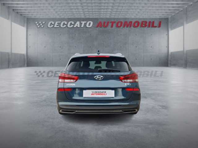 Hyundai i30 1.0l - blue