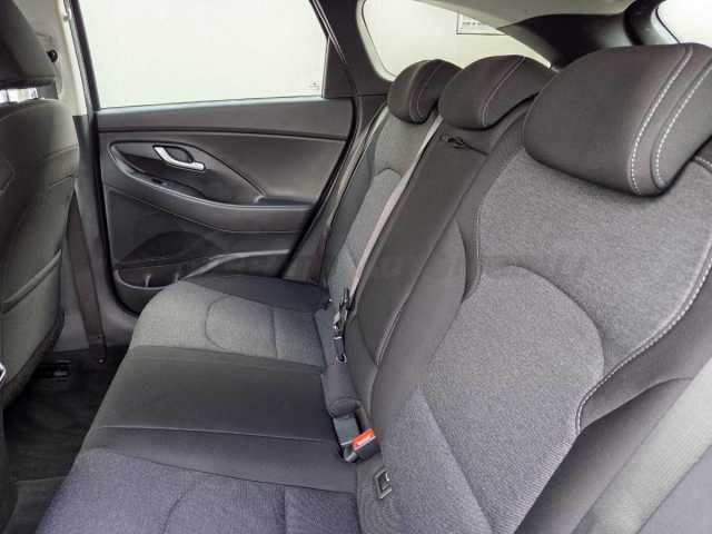 Hyundai i30 1.0l - blue