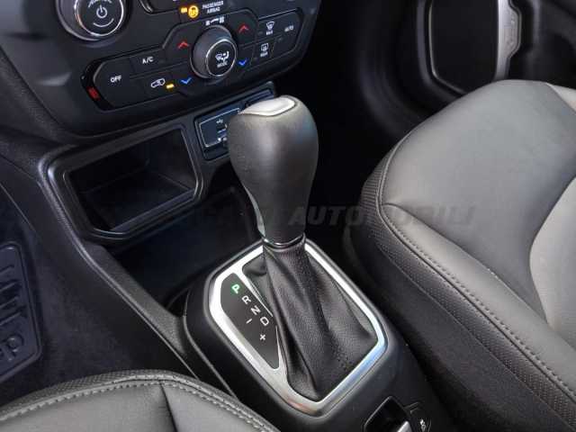 Jeep Renegade 1.5l - grey