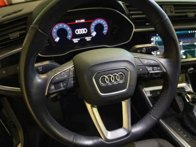 Audi Q3 1.5l - white