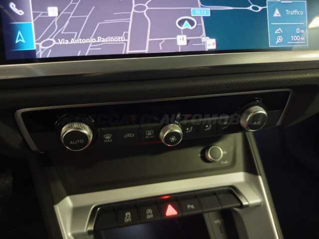 Audi Q3 1.5l - white