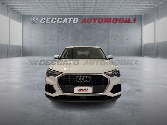 Audi Q3 1.5l - white