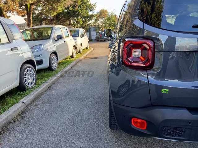 Jeep Renegade 1.5l - grey