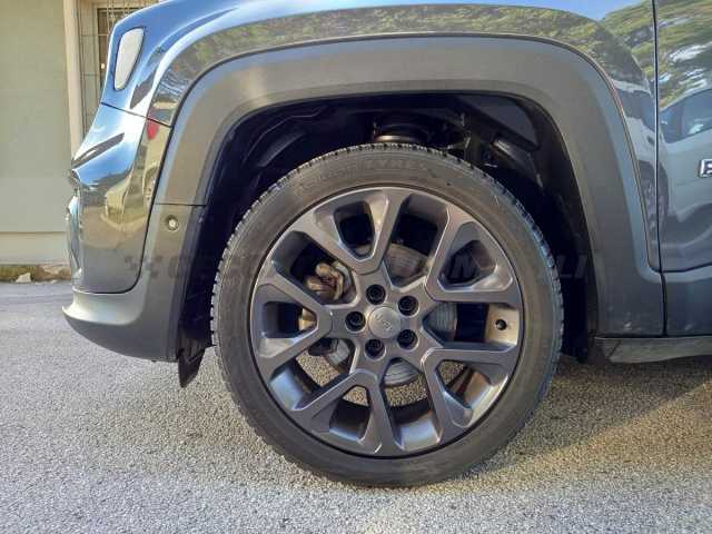 Jeep Renegade 1.5l - grey