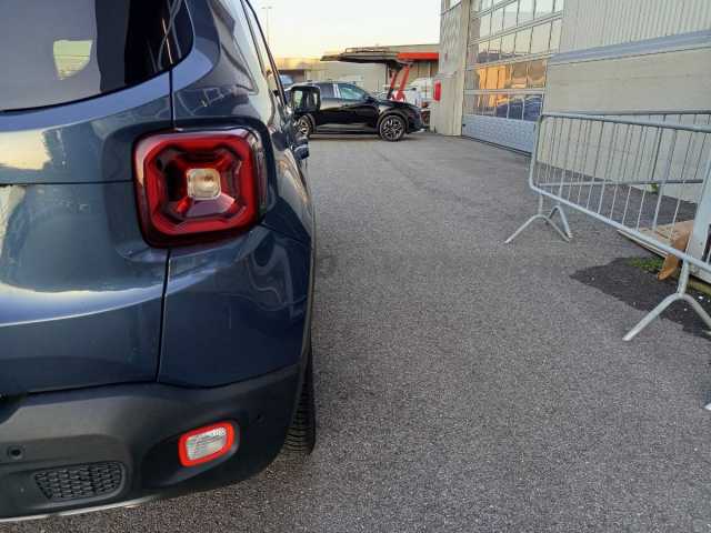 Jeep Renegade 1.5l - blue