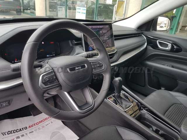 Jeep Compass 1.3l - black