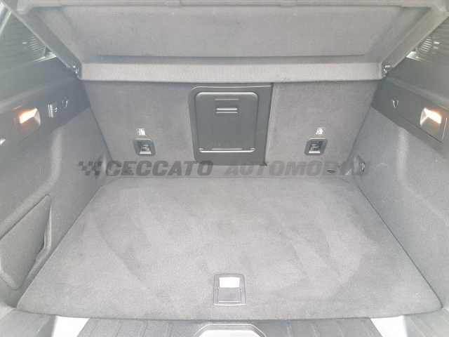 Alfa Romeo Tonale 1.6l - red