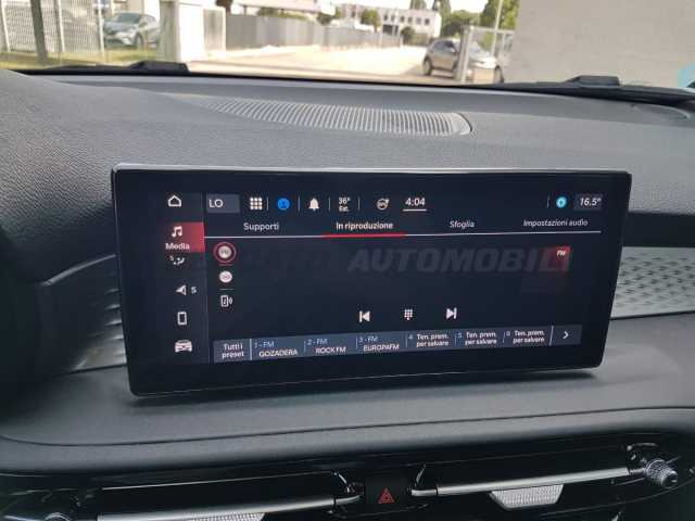 Alfa Romeo Tonale 1.6l - red