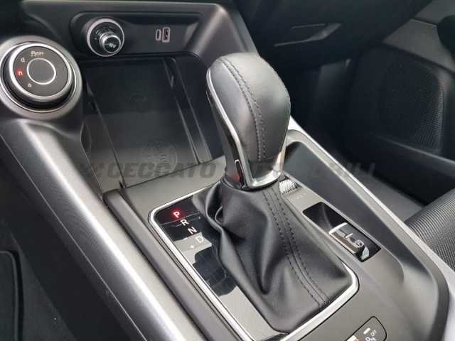 Alfa Romeo Tonale 1.6l - red