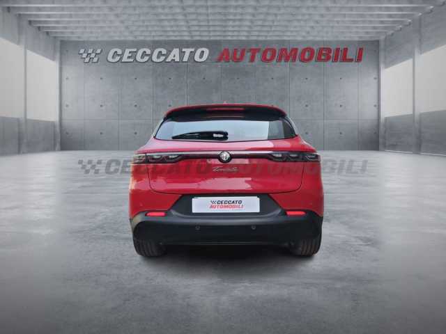 Alfa Romeo Tonale 1.6l - red