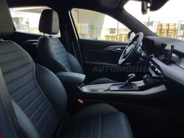 Alfa Romeo Tonale 1.6l - red