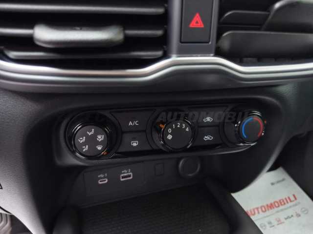 Nissan Nuovo Juke 1.0l - grey